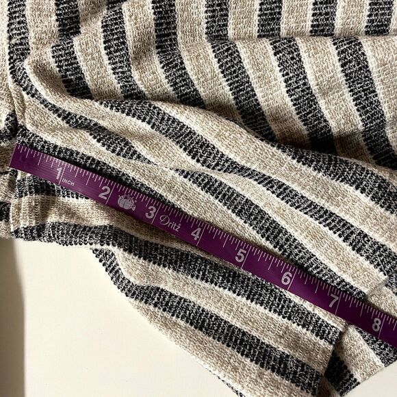 Zara Striped Black and Cream Women Shorts - Picture 7 of 11